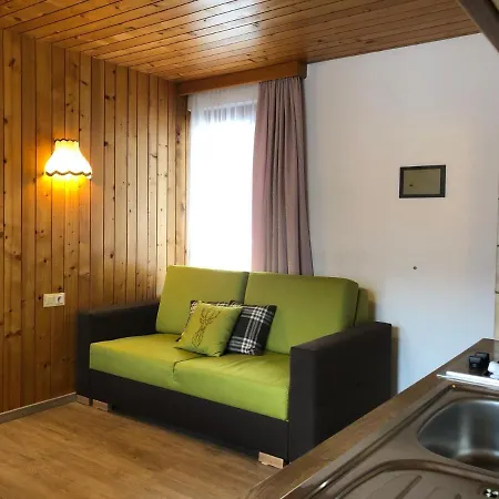 Haus Mansaura *