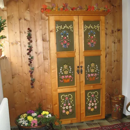 Апартаменты Haus Mansaura